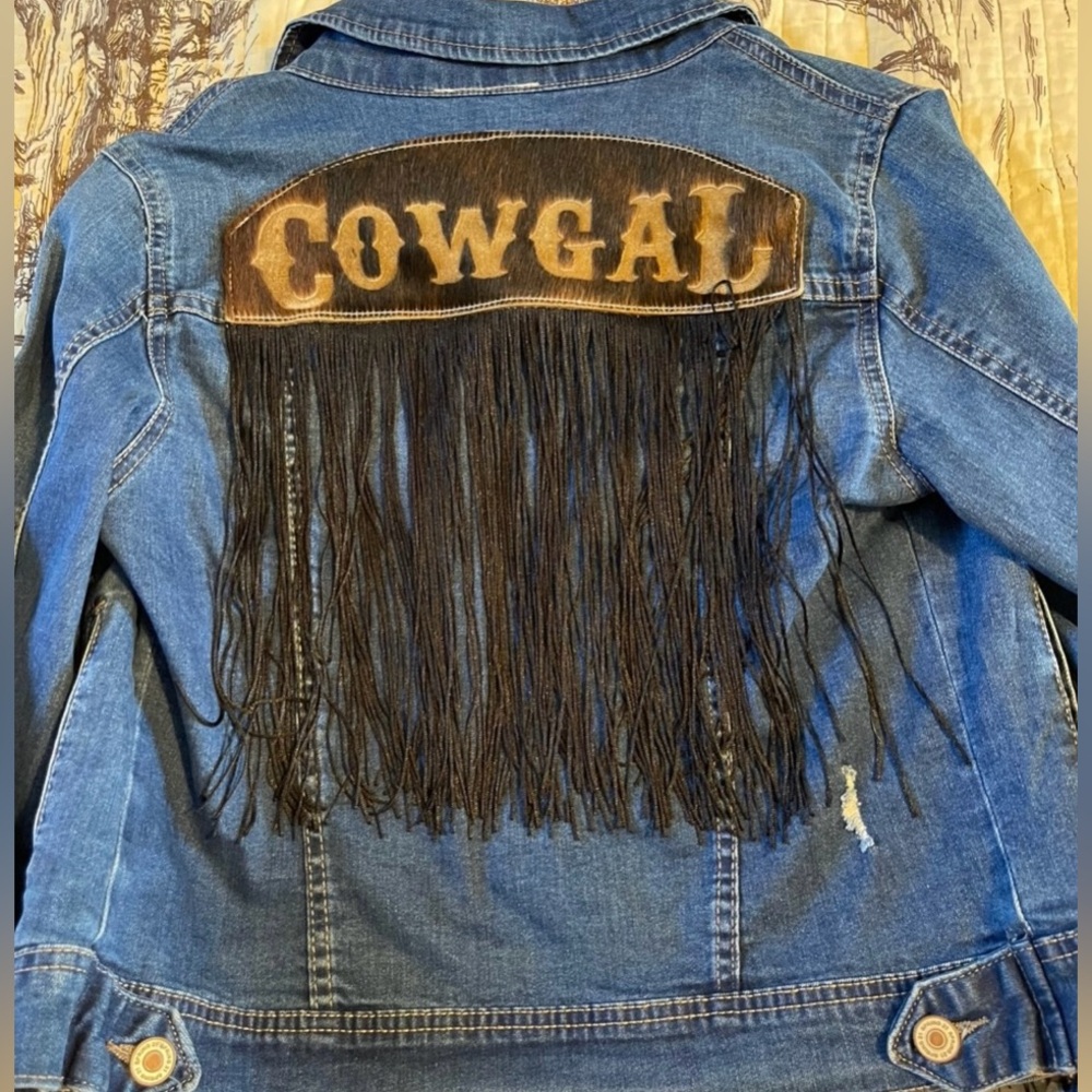 COWGIRL JEAN JACKET